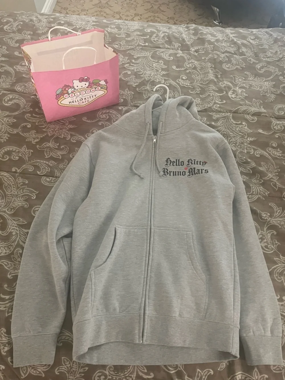 Hello Kitty x Bruno Mars Limited Edition Jacket - Picture 2 of 2